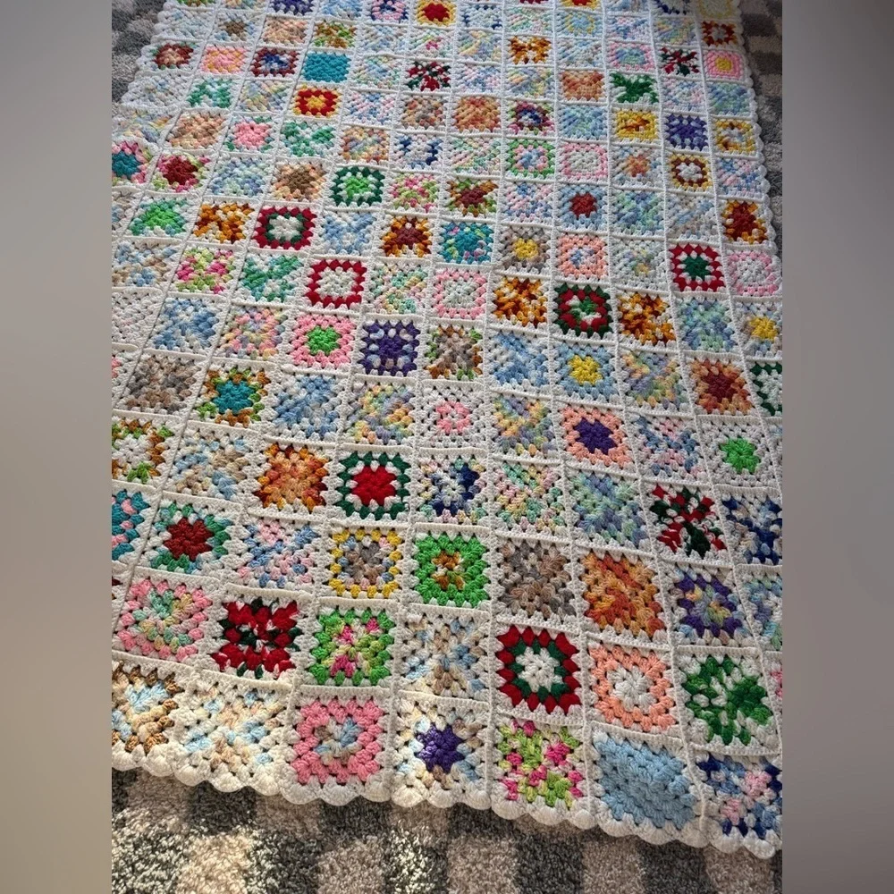 VTG Granny Square Blanket Afghan Crochet Hand Made Patchwork Multi Color Beige